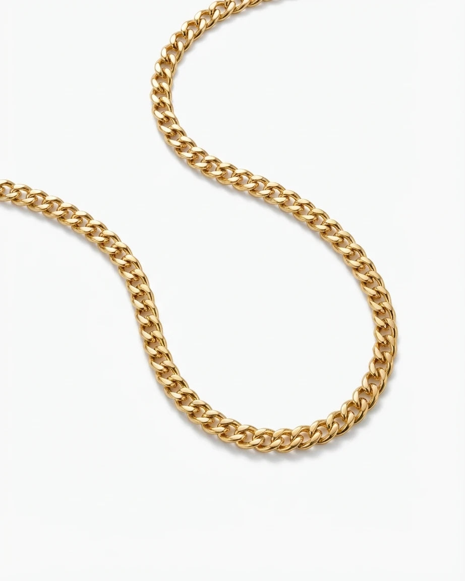 Feine Goldkette – Zarte Leichtigkeit | Swaravo