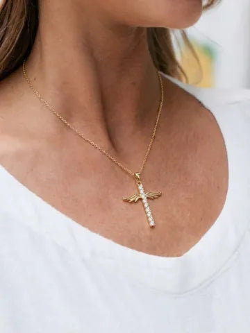 Swaravo Schutzschmuck an einem Model