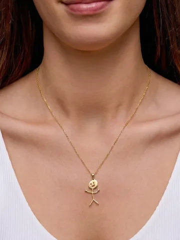 Swaravo Schmuck als Zeichen von Stärke an einem Model