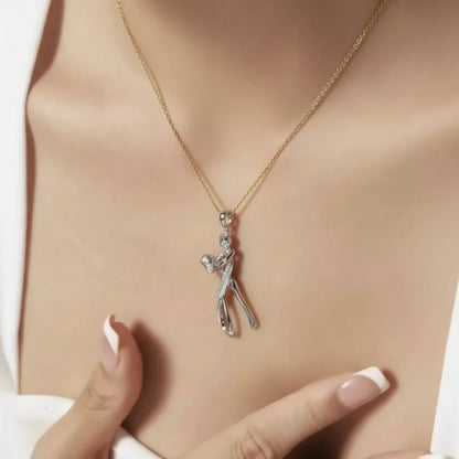 Eternal Umarmung Halskette – Eine Umarmung, die nie endet | Swaravo