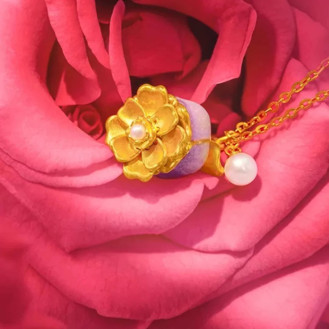 Aurora Rose Halskette – Die Blüte der Liebe