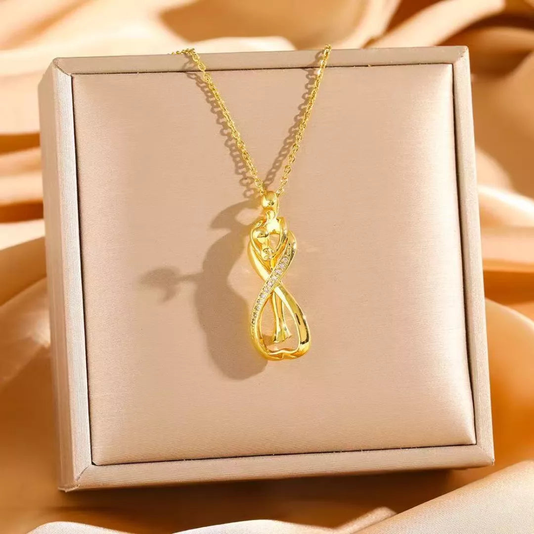 Eternal Umarmung Halskette – Eine Umarmung, die nie endet | Swaravo