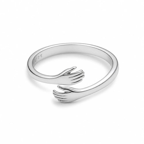 Umarmungsring mit Bedeutung – Symbol der Liebe & Nähe