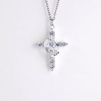 Crowned Faith Kreuzkette in Silber aus Edelstahl – gekröntes Kreuz mit klaren Details