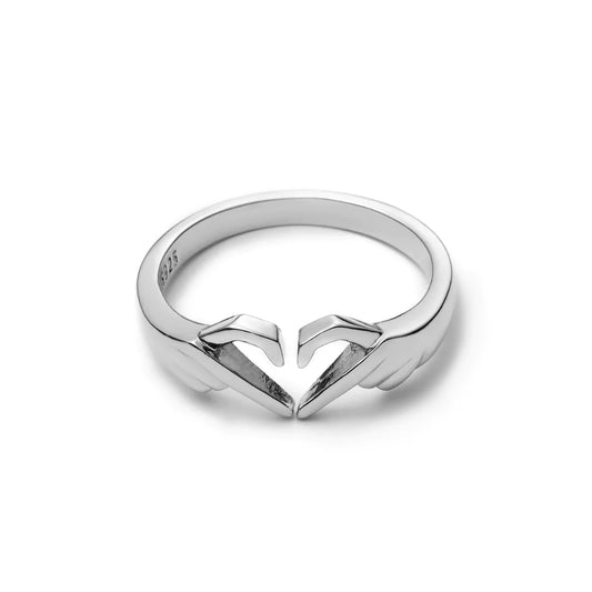 Fingerherz-Ring in Silber – moderner Statement-Ring mit zarter Herzsymbolik