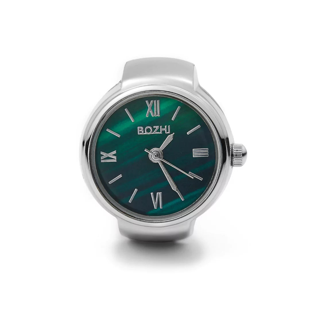 Silberfarbene Retro-Ringuhr von Swaravo – eleganter Fingerring mit Mini-Uhr und verstellbarem Edelstahlband.